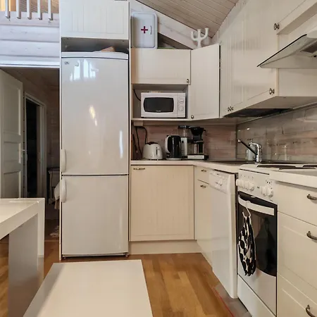 Maentyniemi Semesterbostad Impio