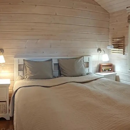 Maentyniemi Semesterbostad *